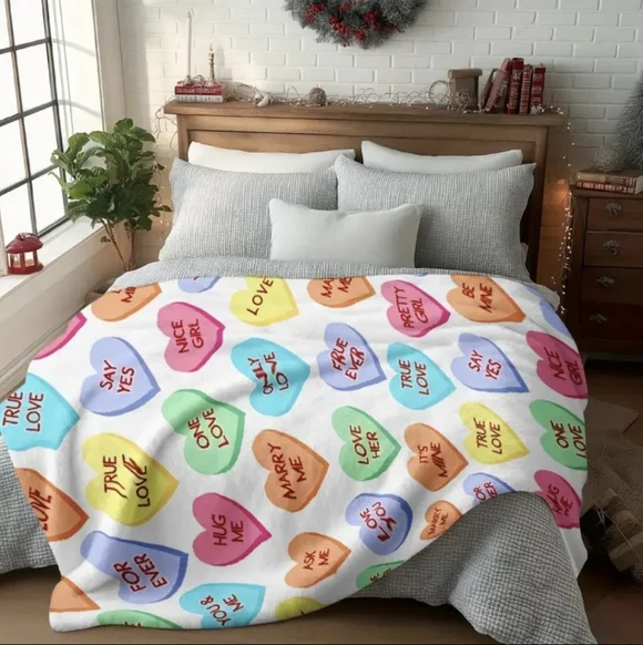 NWT Valentines Candy Hearts Digital Print Polyester Knit Blanket Throw 40" x 50" - Picture 6 of 6